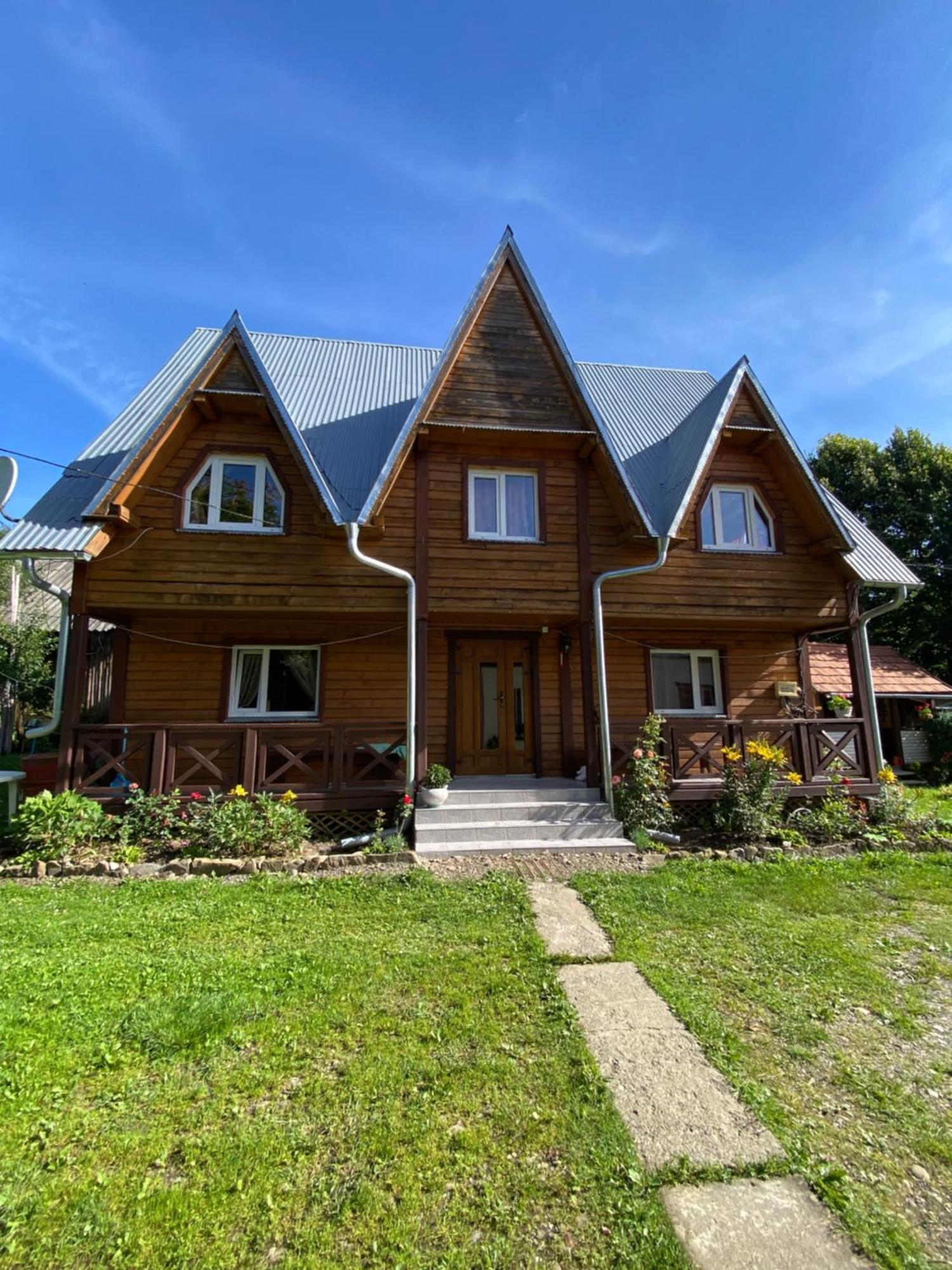 У Олега Hotel Verkhne-Studenyy Exterior photo